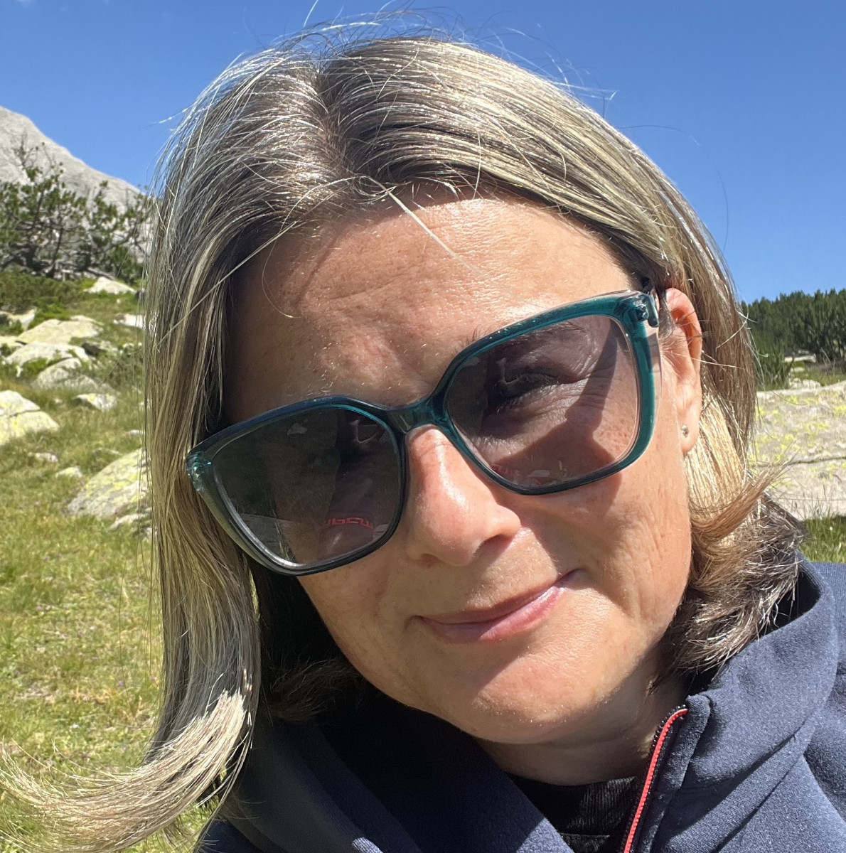 Alena Hanzelkova Prebytky ze zahradky 2 FINAL - Kdo jsme